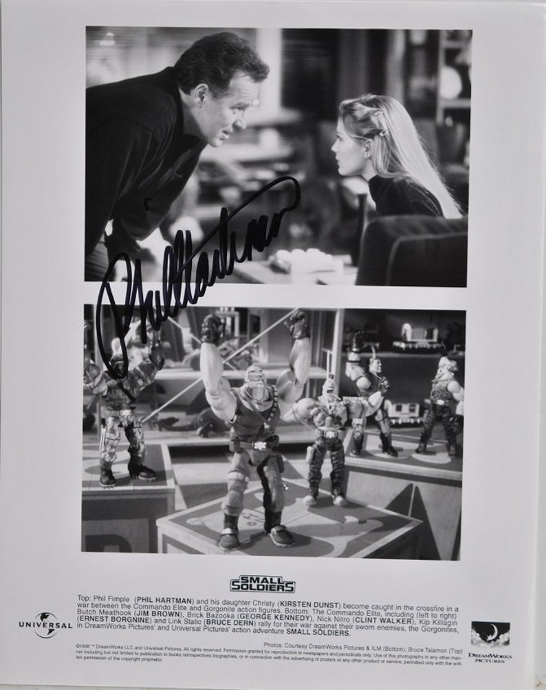 PHIL HARTMAN SIGNED Photo Poster painting Small Soldiers wcoa