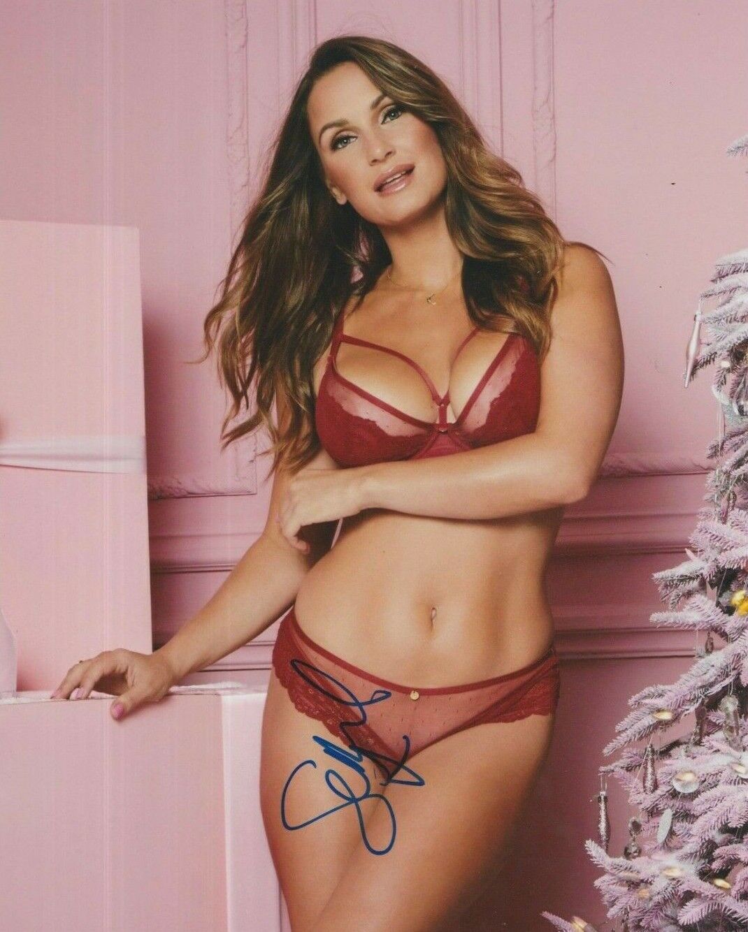 Sam Faiers (The Only Way Is Essex) **HAND SIGNED** 10x8 Photo Poster painting ~ AUTOGRAPHED