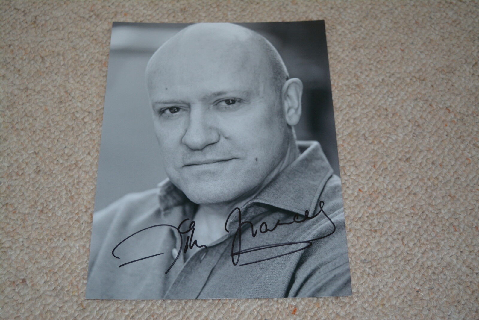 TIM FRANCES signed autograph In Person 8x10 (20x25 cm) LEXX THE DARK ZONE Puck