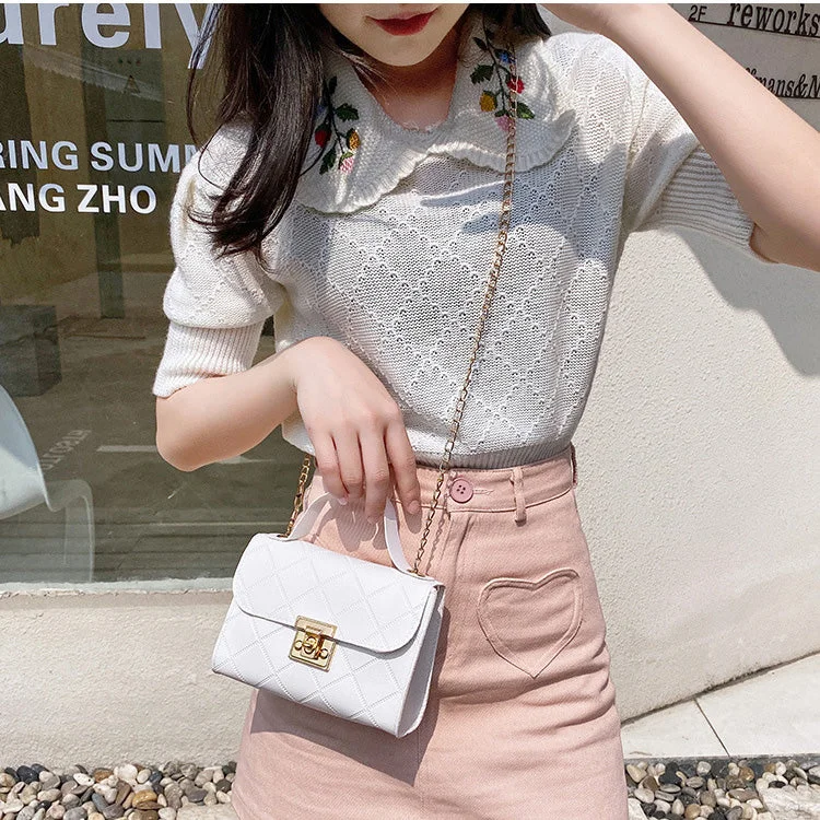 The Hottest Messenger Bags for Women in 2022