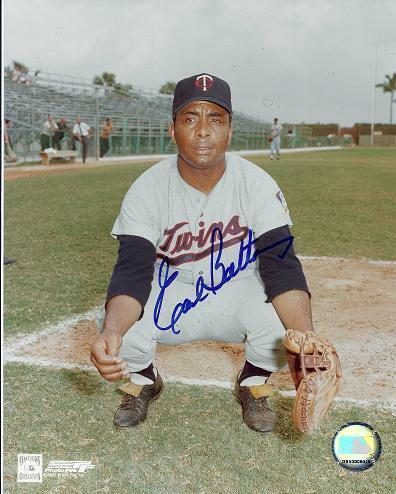 Earl Battey Signed - Autographed Minnesota Twins 8x10 inch Photo Poster painting - Deceased 2003