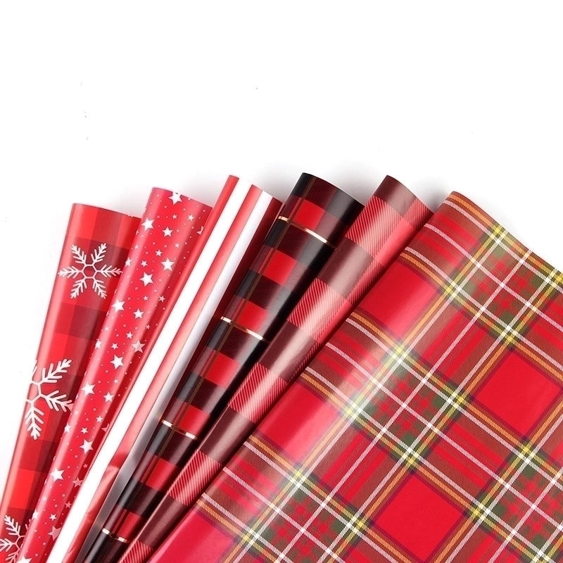 Christmas Fashion Plaid Snowflake Coated Paper Party Gift Wrapping Supplies