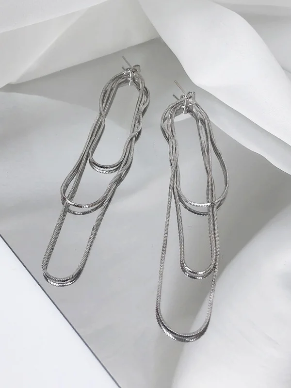 Simple Casual Tasseled Solid Color Earrings