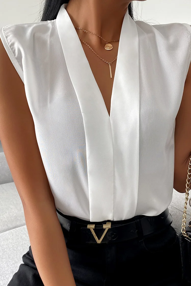 Solid V Neck Pleated Sleeveless Blouse