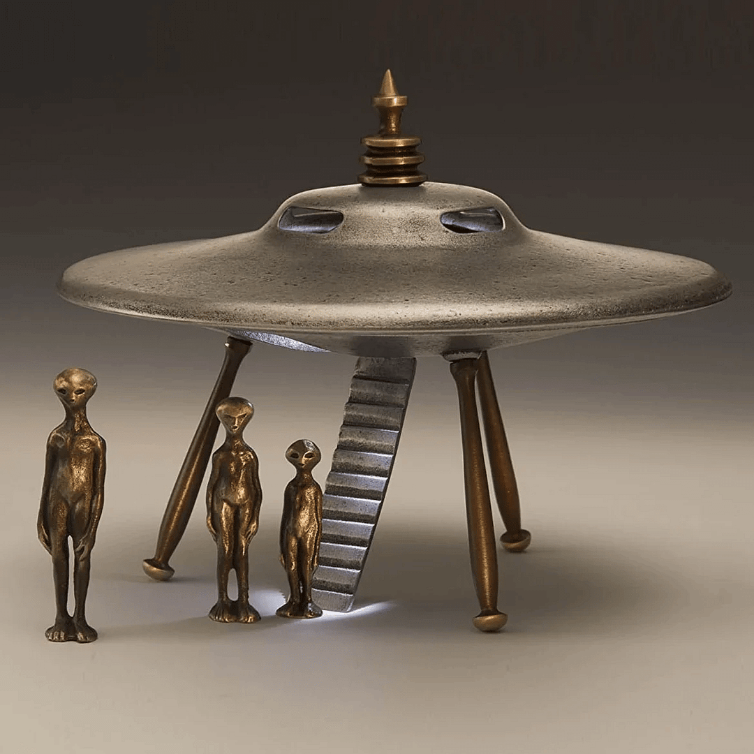 Flying Saucer and Alien Figures