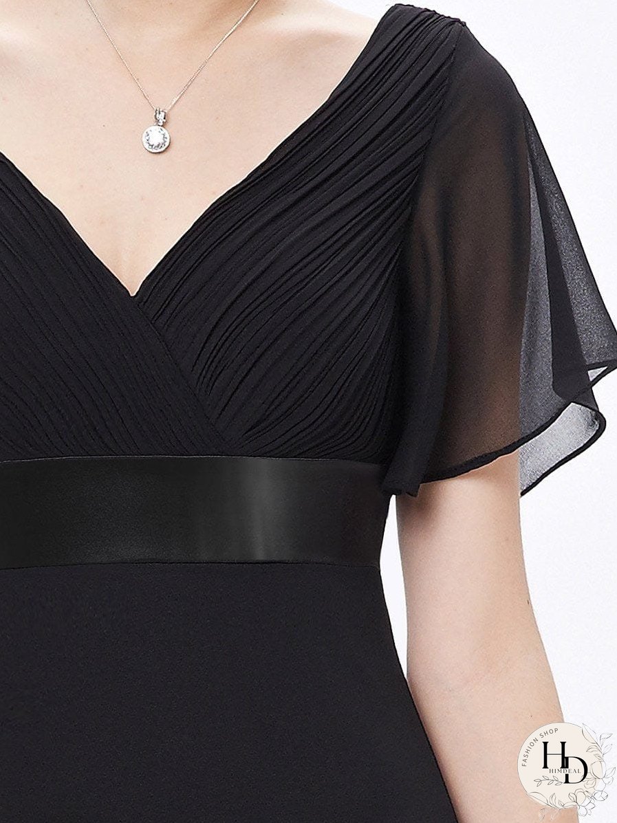 Elegant Double V-Neck Ruffled Padded Evening Gowns