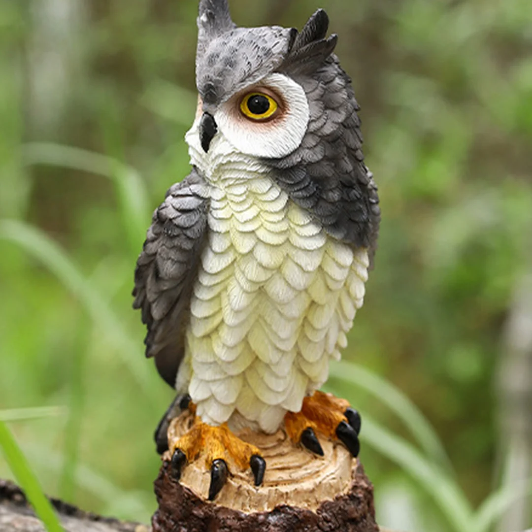 Resin Owl Statue, Bird Garden Sculpture, Figurine for Outdoor, Yard (Grey)