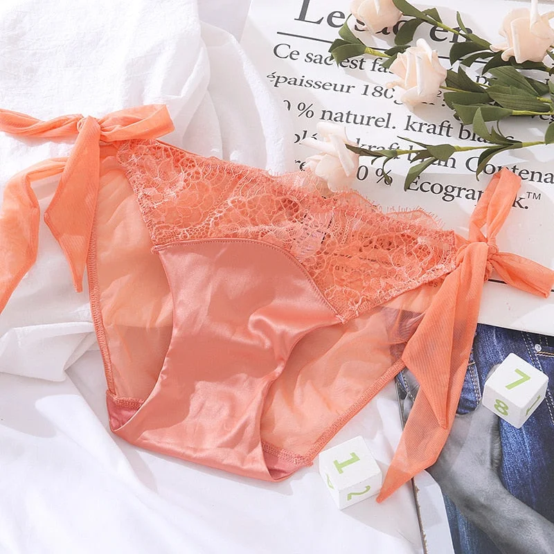 European Style Thong Sexy Lace Panties Fashion Transparent Comfort Briefs Low Waist Seamless Underpants Female Sexy Lingerie