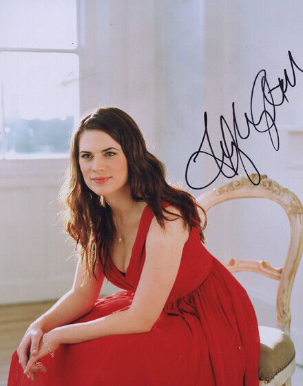 HayleyAtwell signed autograph Photo Poster painting 8x10 in COA in person A