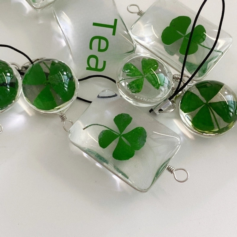 Natural Clover Pendant Lucky Star Dried Flower Bag Keychain Green Glass Pendant Pendant Ornaments