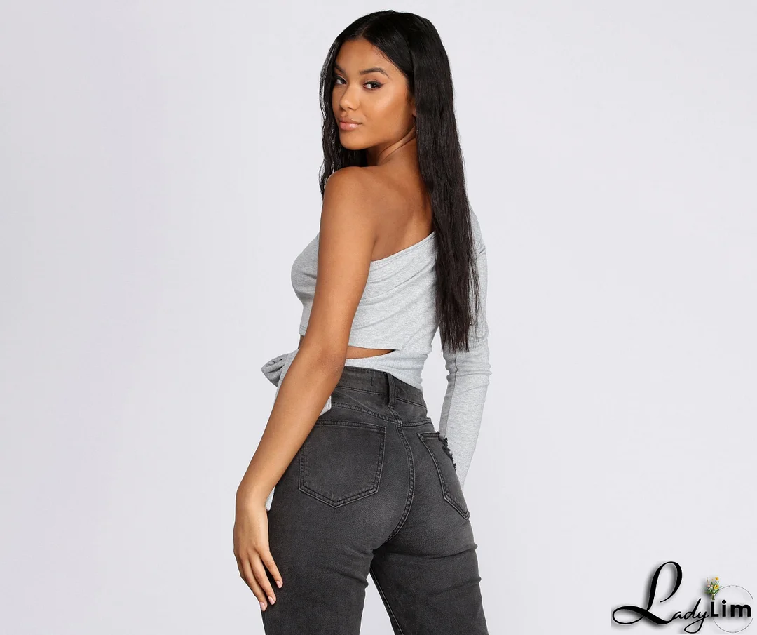 Single Sleeve Ribbed Crop Top