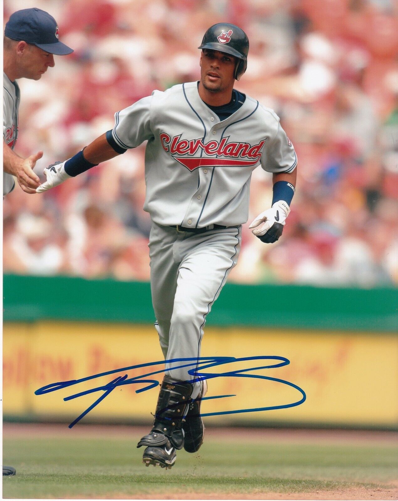 FRANKLIN GUTIERREZ CLEVELAND INDIANS ACTION SIGNED 8x10