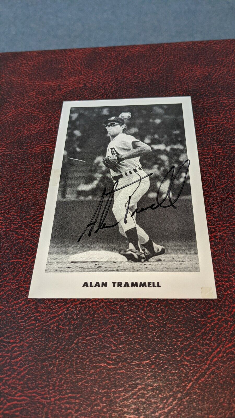 Alan Trammell Detroit Tigers Signed 4x6 Team Issue Photo Poster painting Card JSA Sticker