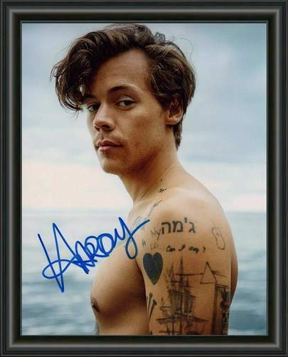 HARRY STYLES - SINGER - A4 SIGNED Photo Poster painting POSTER -  POST