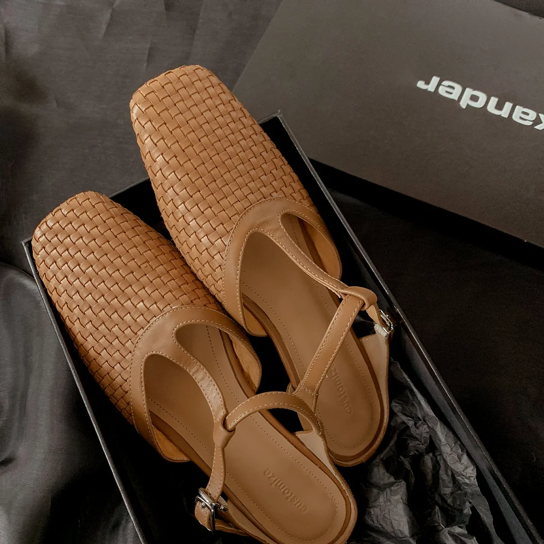 Ueong Ueong Spring 2024 T-Strap Leather Woven French Wrap Sandals Flat Night Wind With Skirt Half Drag