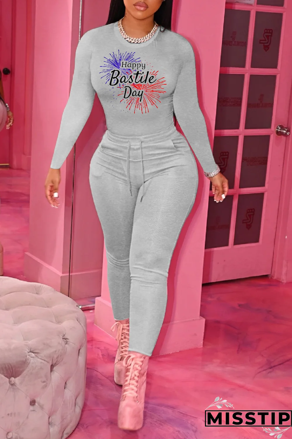 Grey Street Party Print Patchwork Letter O Neck Tops