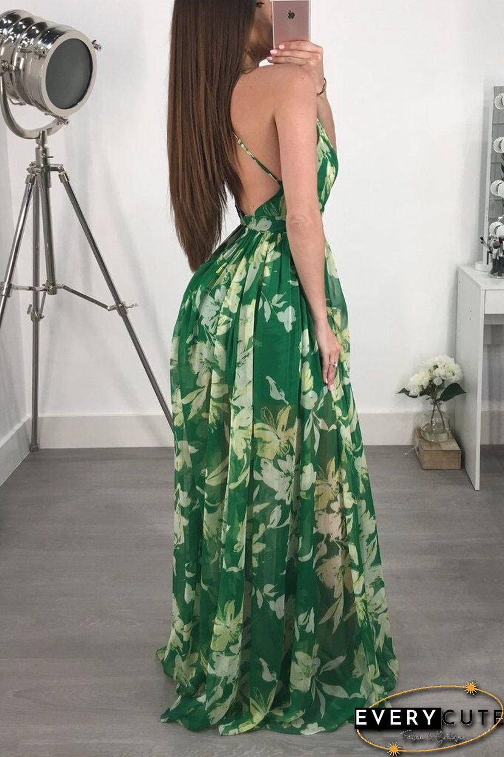 Popular European and American Deep V-neck Open Back Chiffon Dress