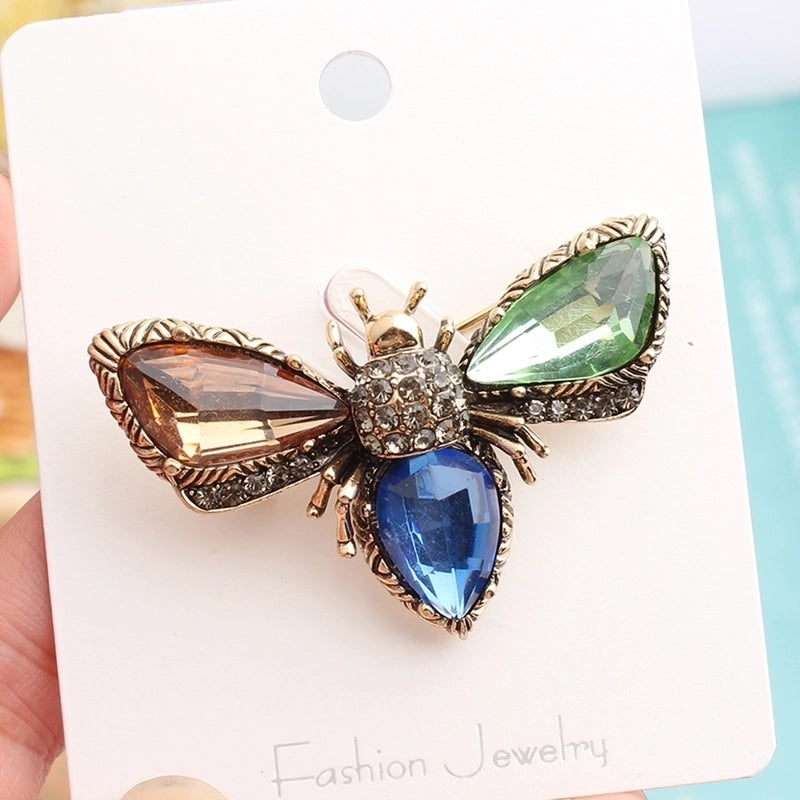 Cute Pastoral Bee Alloy Asymmetrical Rhinestones Women’s Brooches