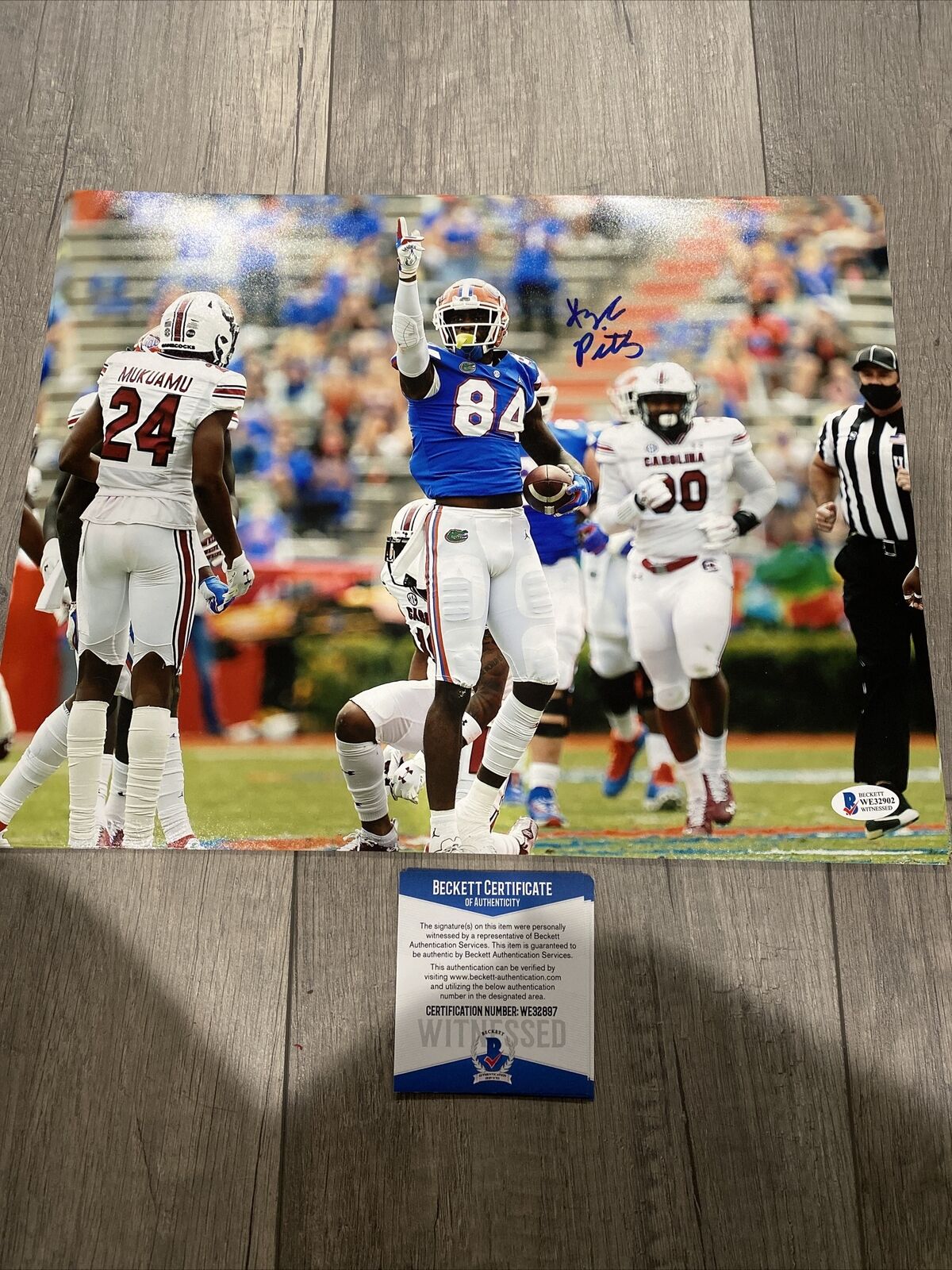 KYLE PITTS FLORIDA GATORS SIGNED 11x14 Photo Poster painting Beckett WITNESS NFL Draft