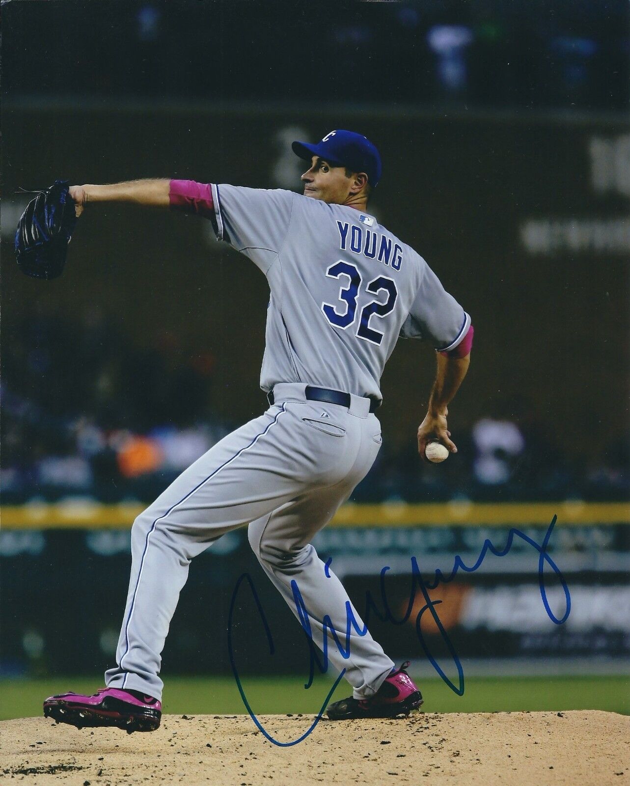 Signed 8x10 CHRIS YOUNG Kansas City Royals Autographed Photo Poster painting - COA