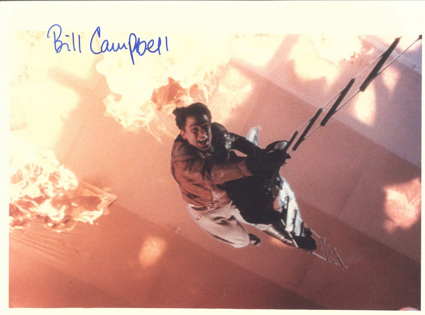 BILL CAMPBELL ACTOR HANGING ON A ROPE LADDER SIGNED Photo Poster painting AUTOGRAPHED W/COA 8X10