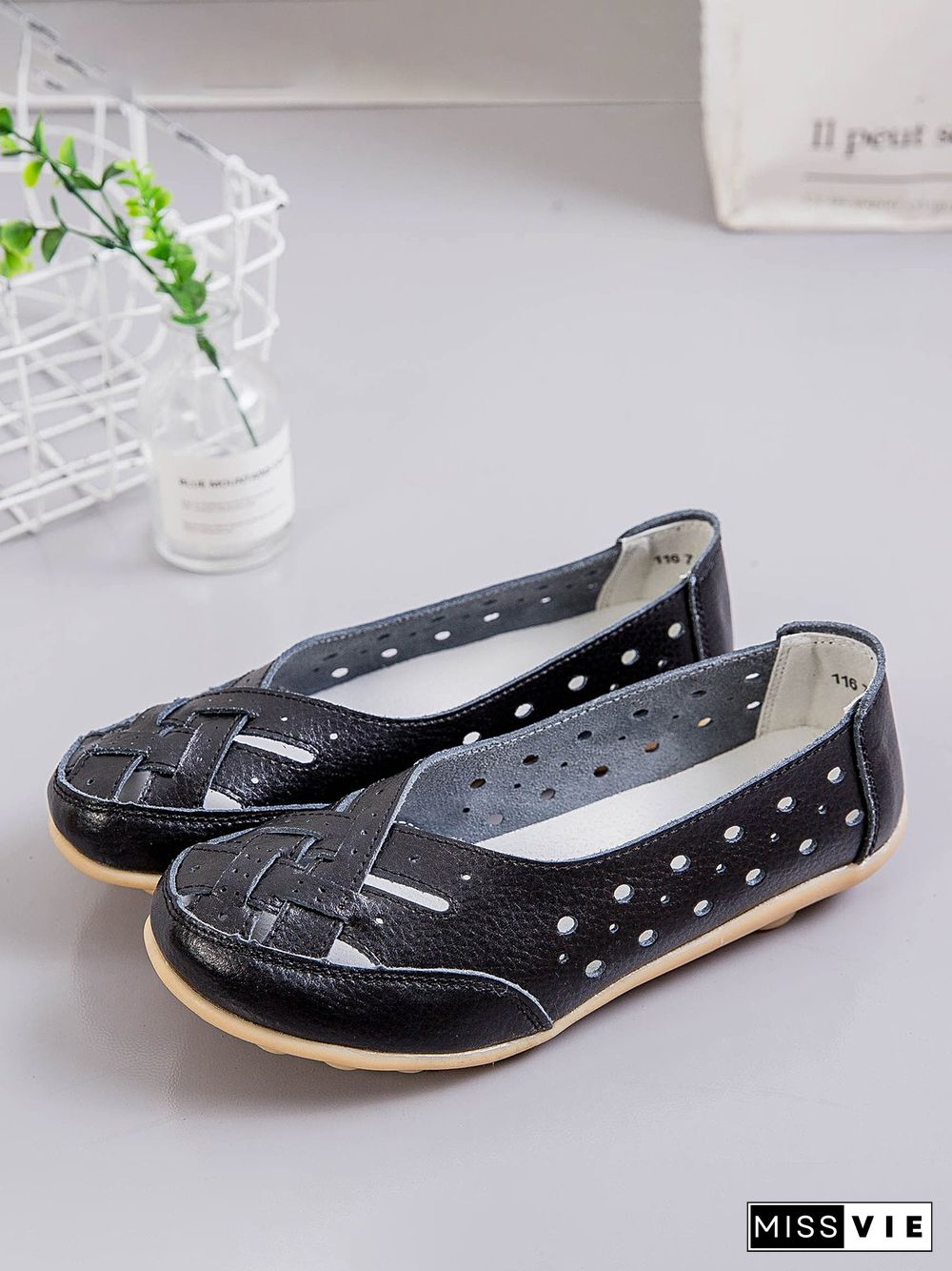 Hollow Leather Soft Sole Shoes