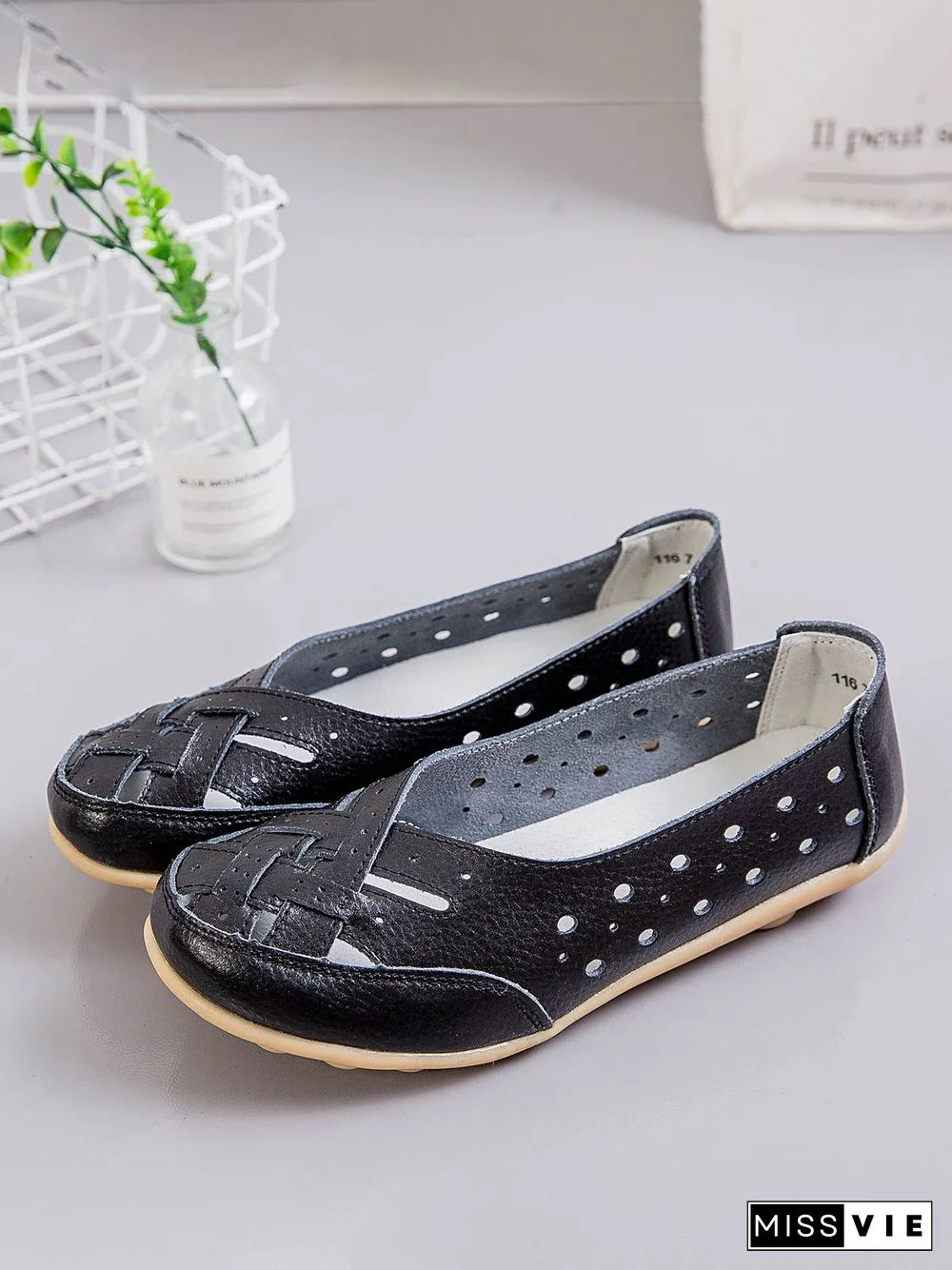 Hollow Leather Soft Sole Shoes