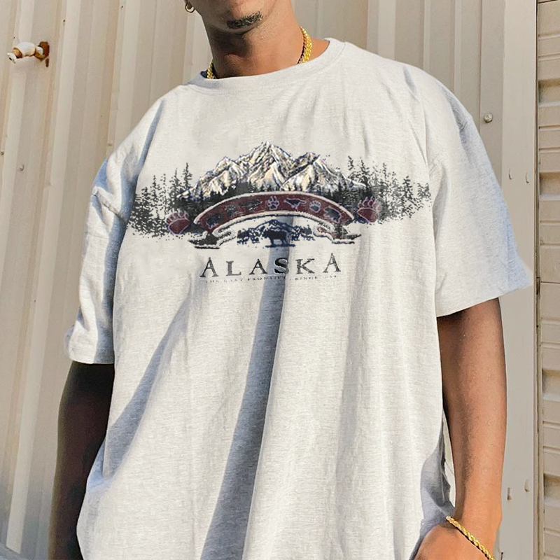 90S Alaska Print Vintage T-Shirt、、URBENIE