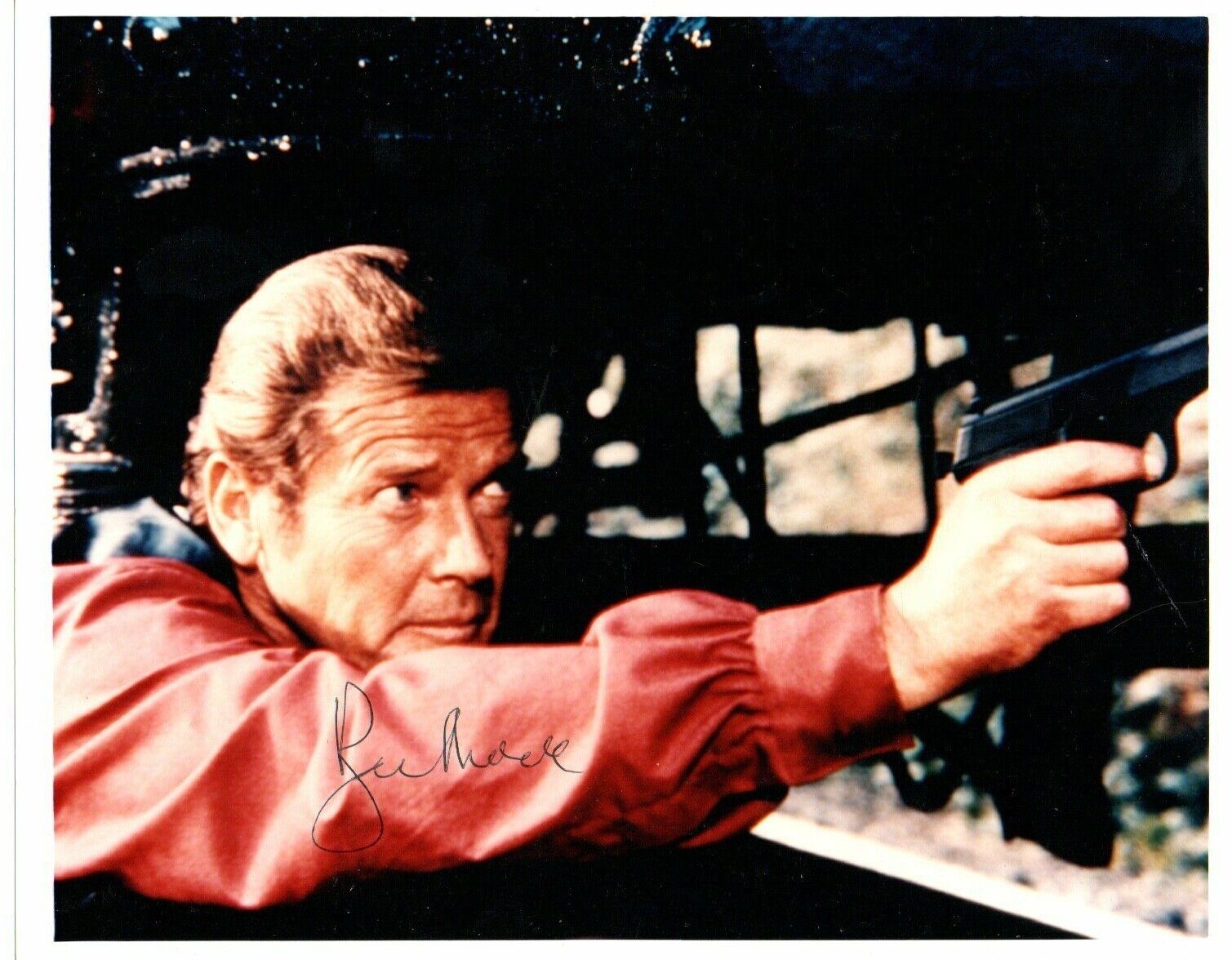 Roger Moore James Bond Signed 10 by 8 inches Genuine Signature Photo Poster painting 007