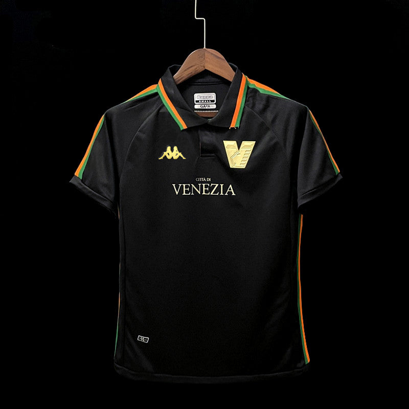 Les maillots sous-côtés de la saison 2022-2023
