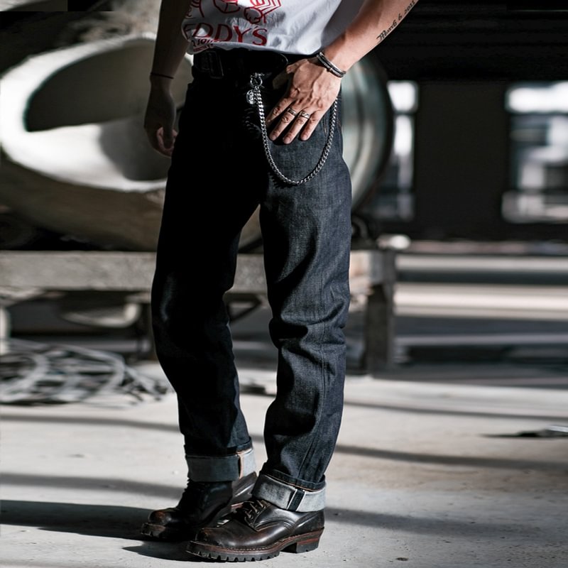 Vintage Classic Slim Fit Straight Jeans