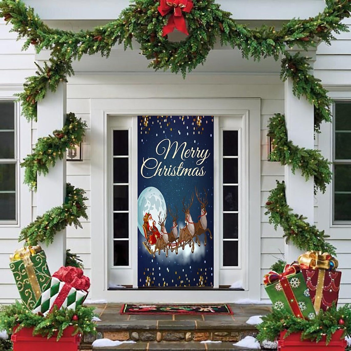 Santa Doorstep Quilted Door Cover NCU0DV8340