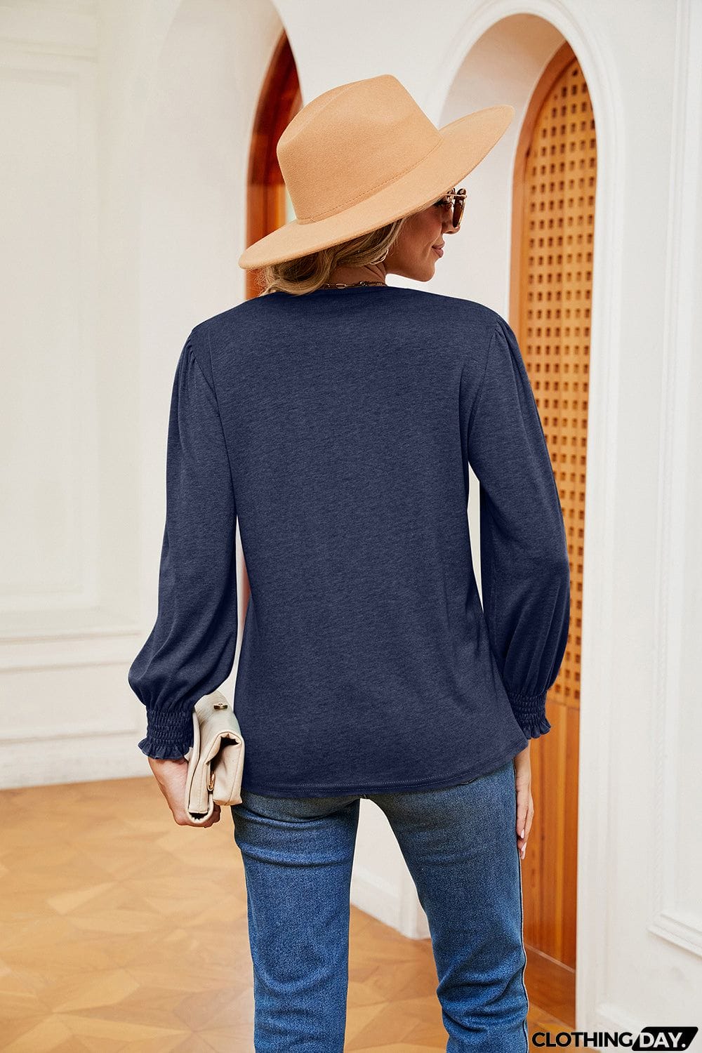 Contrast V-Neck Long Sleeve Top