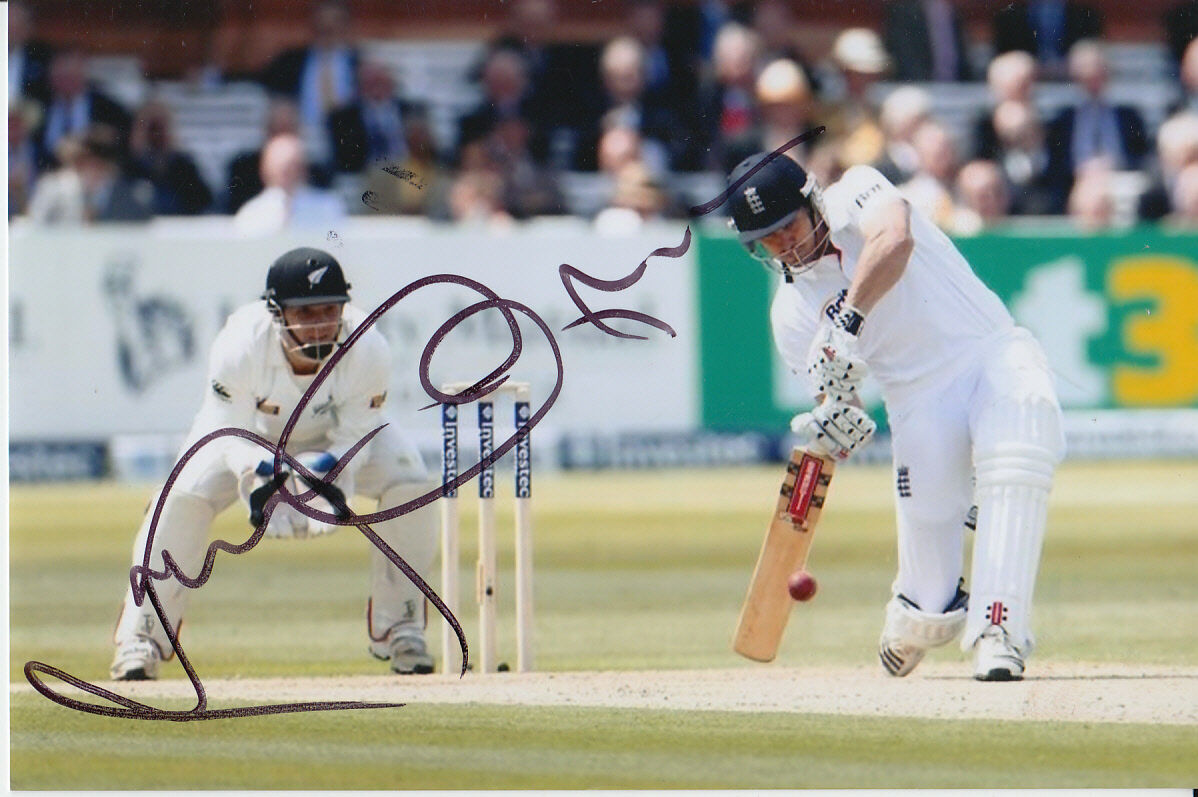 ENGLAND HAND SIGNED NICK COMPTON 6X4 Photo Poster painting 1.