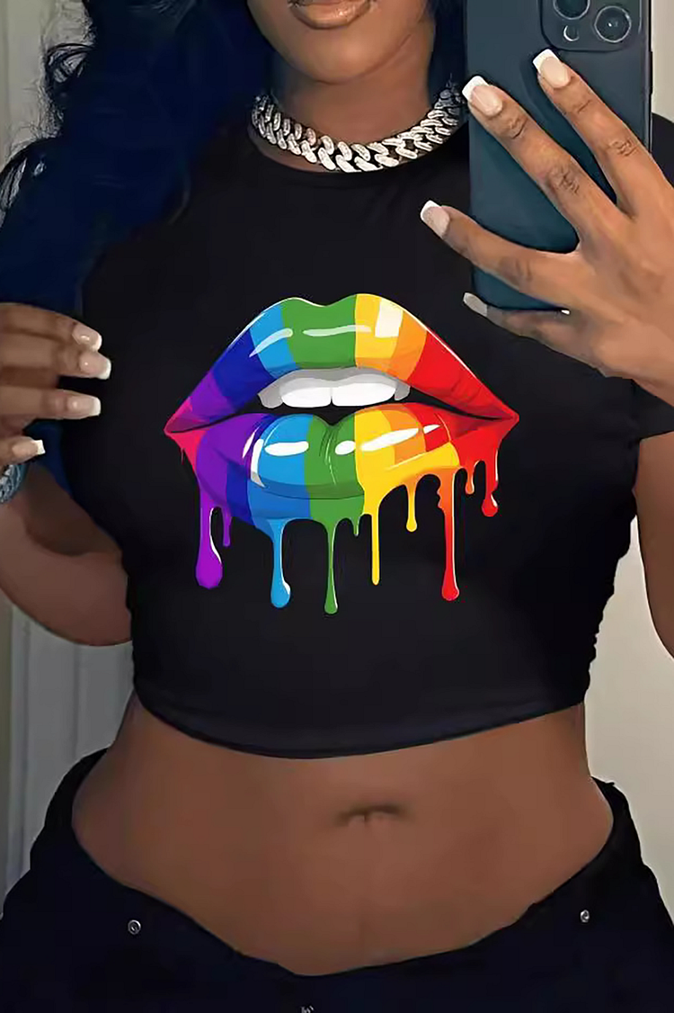 Colorful Lip Print Round Neck Short Sleeve Crop T-shirt-Black