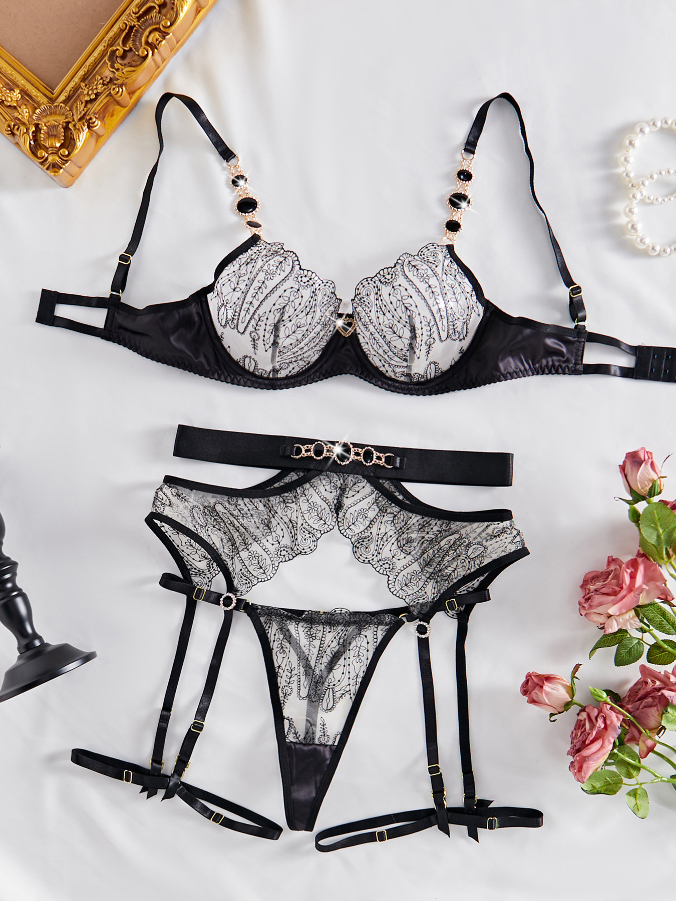 Lovingerie - Glamorous 4-Piece Lingerie Set Gemstone Embellished Metal Chain Sheer Heart-shaped Underwear 
