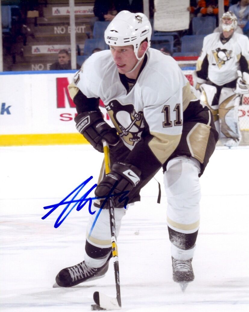 Signed 8x10 JORDAN STAAL Pittsburgh Penguins Photo Poster painting - COA