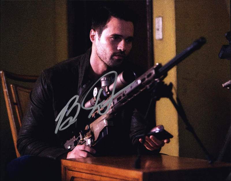 Brett Dalton authentic signed celebrity 8x10 Photo Poster painting W/Cert Autographed A0001