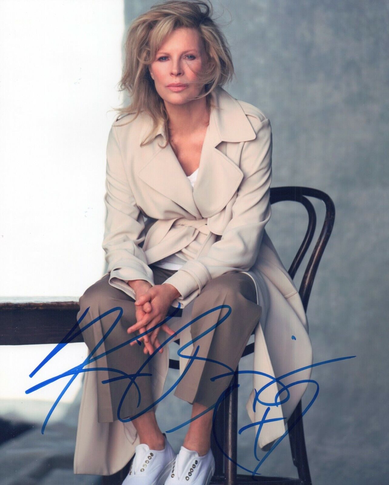 Autographed Kim Basinger signed 8 x 10 Photo Poster painting Sexy