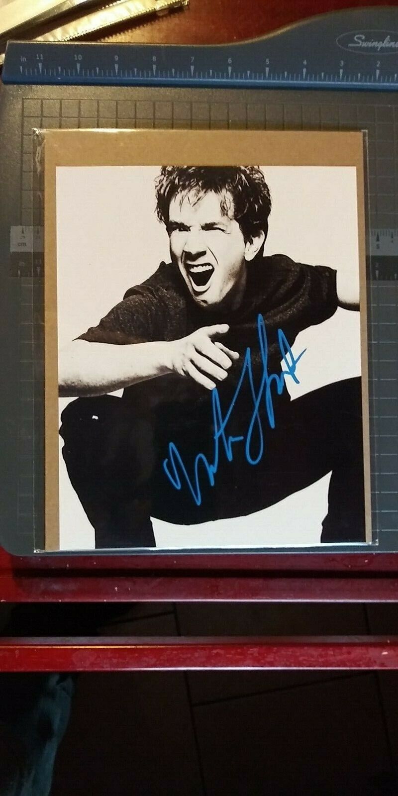 Martin Short signed 8x10