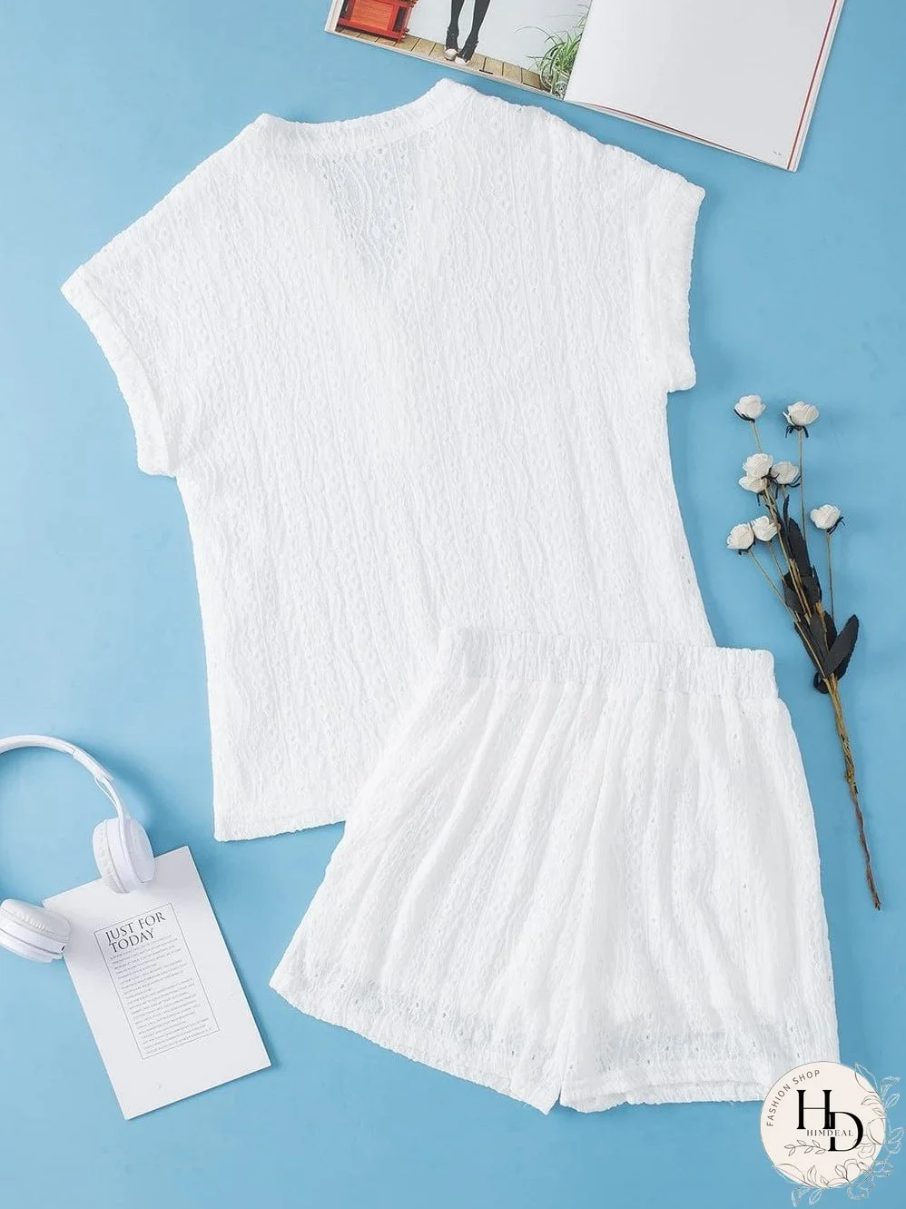 Delicate Eyelet White Shorts Ensemble