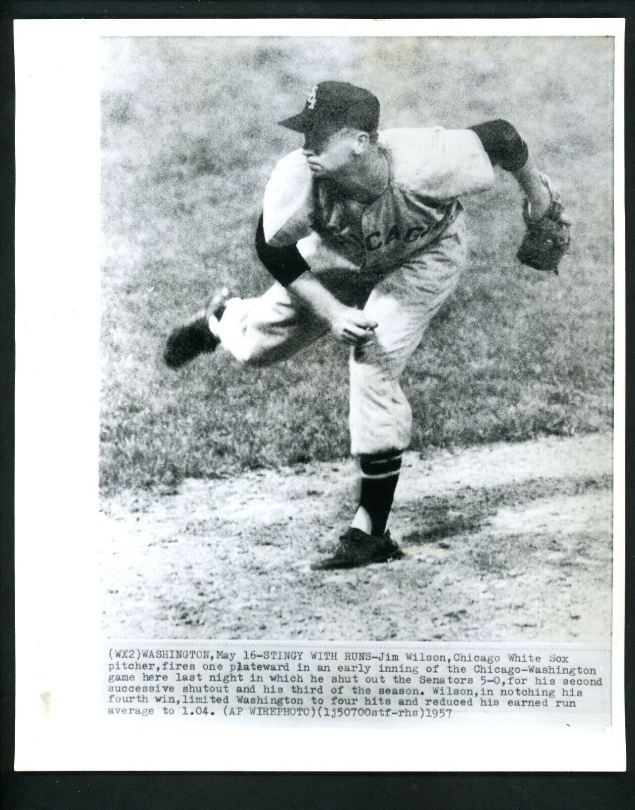 Jim Wilson pitches second consecutive shutout 1957 Press Photo Poster painting Chicago White Sox