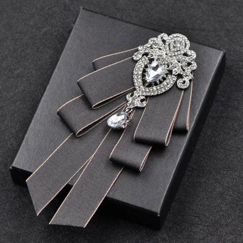 High-quality Fashion Handmade Red Diamond Bow Tie Wedding Collar Bowtie Brooch Pocket Towel Square Set Gifts for Men Accessories