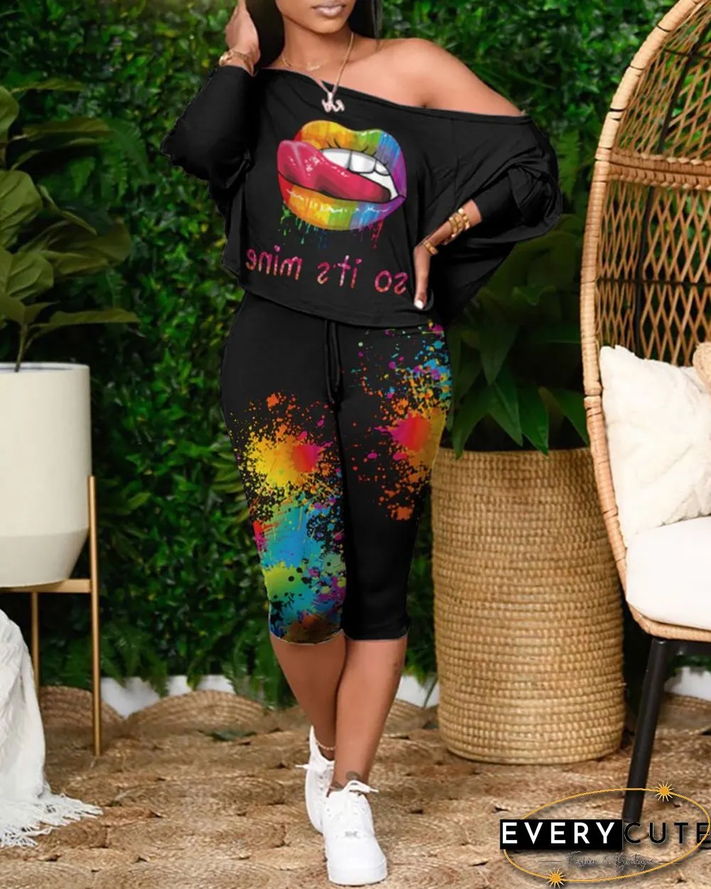 Lip Letter Print Top & Ink Splash Print Pants Set