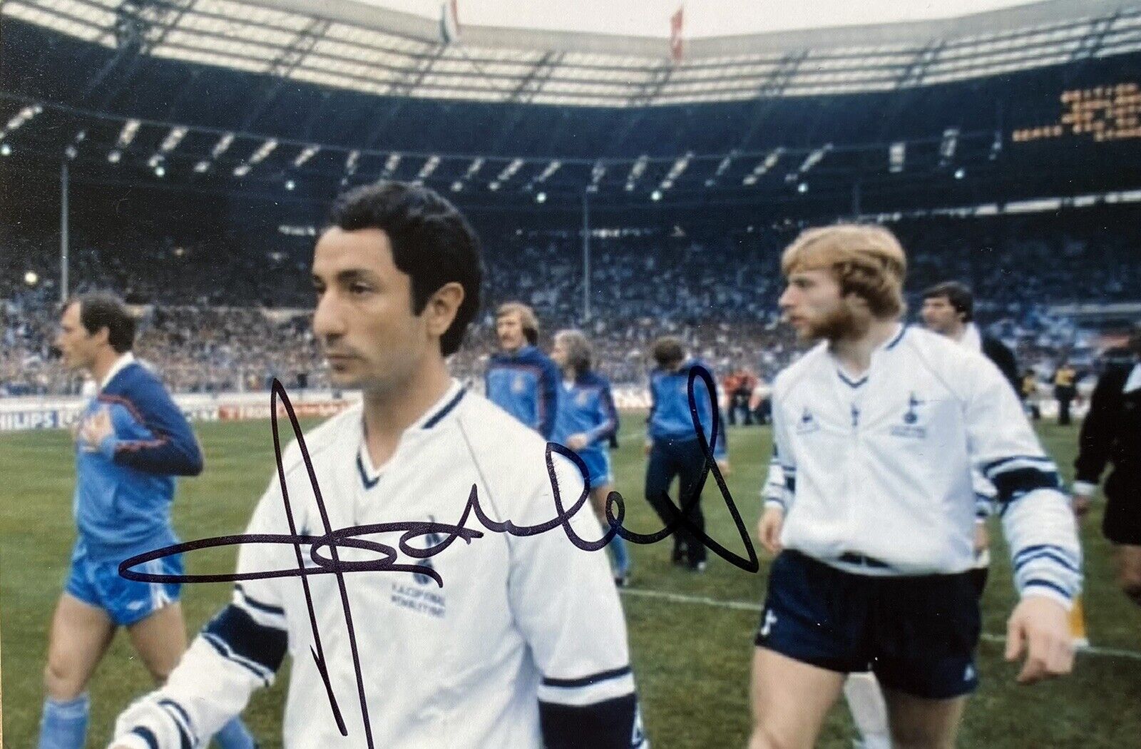 Ossie Ardilles Genuine Hand Tottenham Hotspur 6X4 Photo Poster painting 2