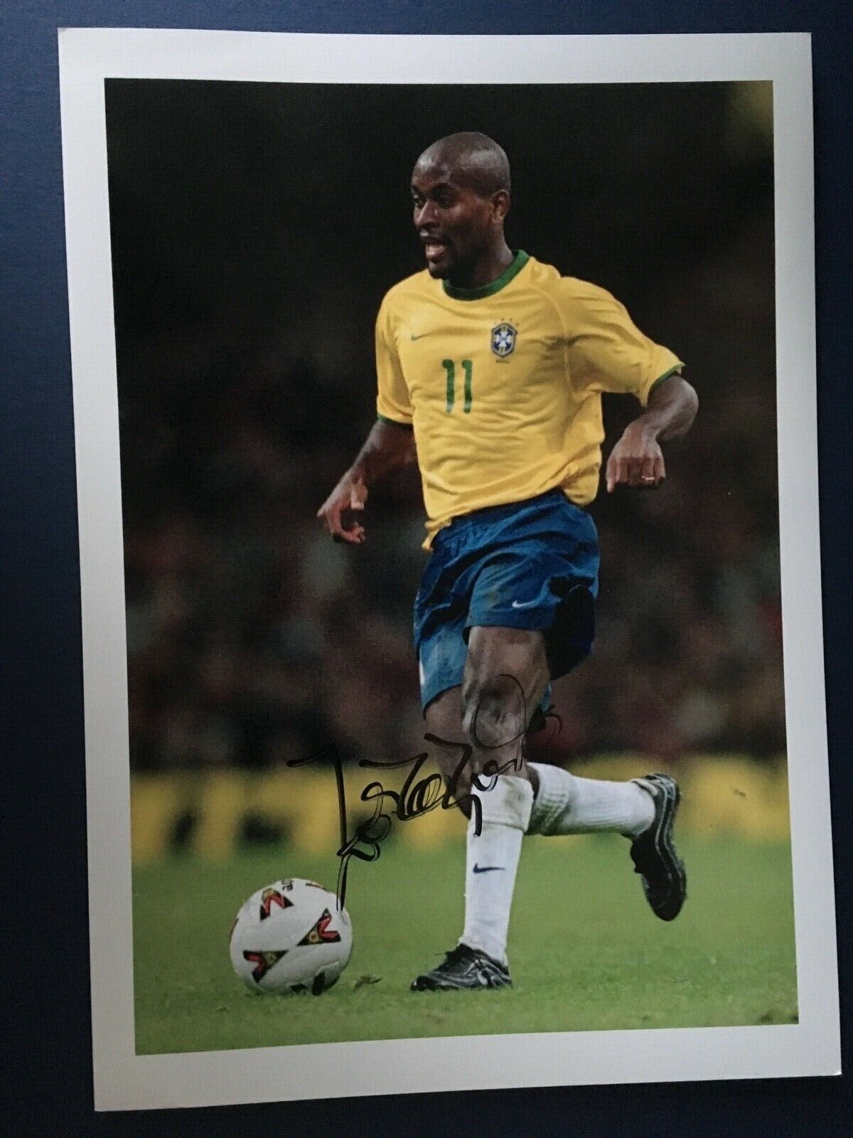 ZE ROBERTO - BRAZILIAN INTERNATIONAL FOOTBALLER - EXCELLENT SIGNED Photo Poster painting