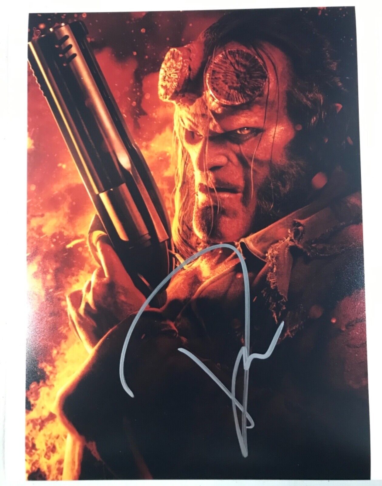 DAVID HARBOUR HELLBOY AUTOGRAPHED Photo Poster painting SIGNED 8X10 #3