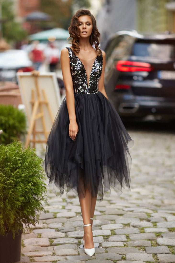 Mid Length Black Backless Party Homecoming Dress - Shop Trendy Women's Clothing | LoverChic