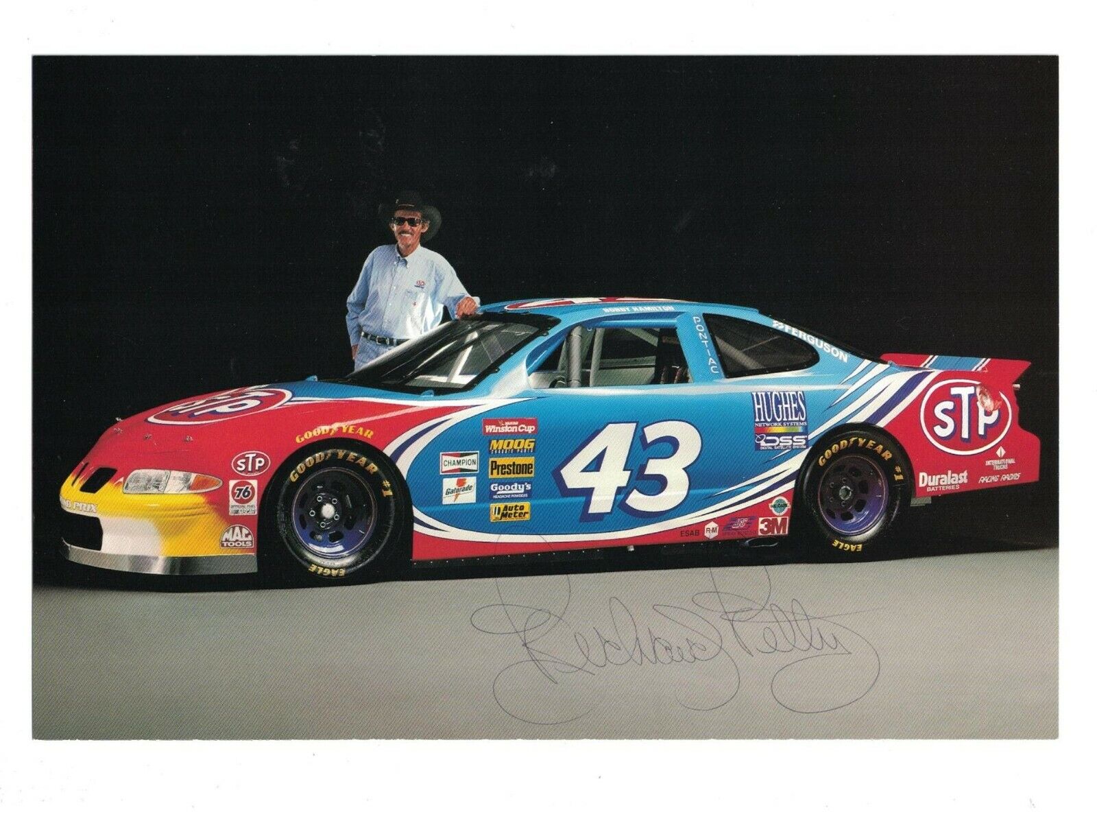 Richard Petty Signed Autographed 9 x 6 Photo Poster painting NASCAR Racing Driver