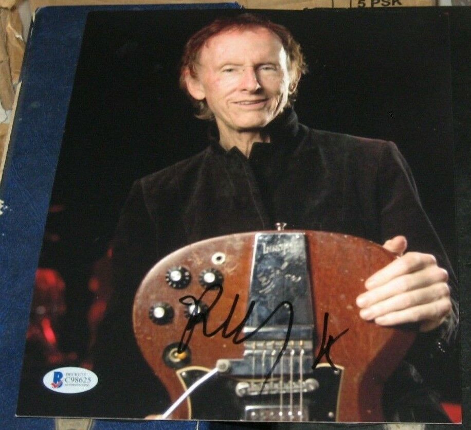 ROBBY KRIEGER THE DOORS ROCK GUITARIST SIGNED AUTOGRAPHED 8X10 Photo Poster painting BAS #C98625